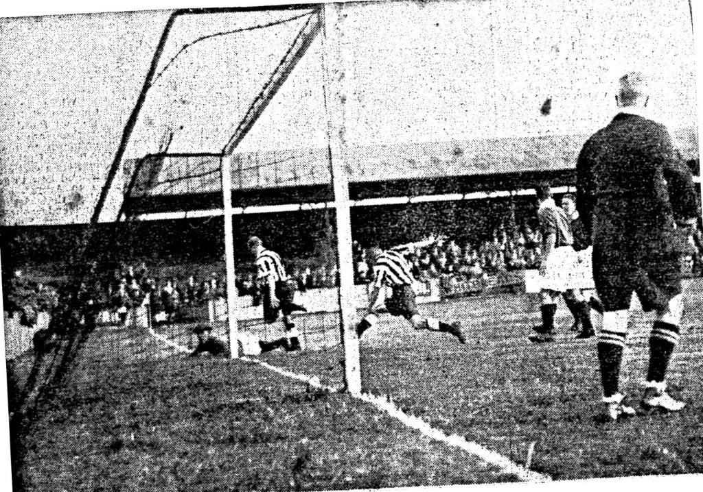 The first home goal of the season 1935