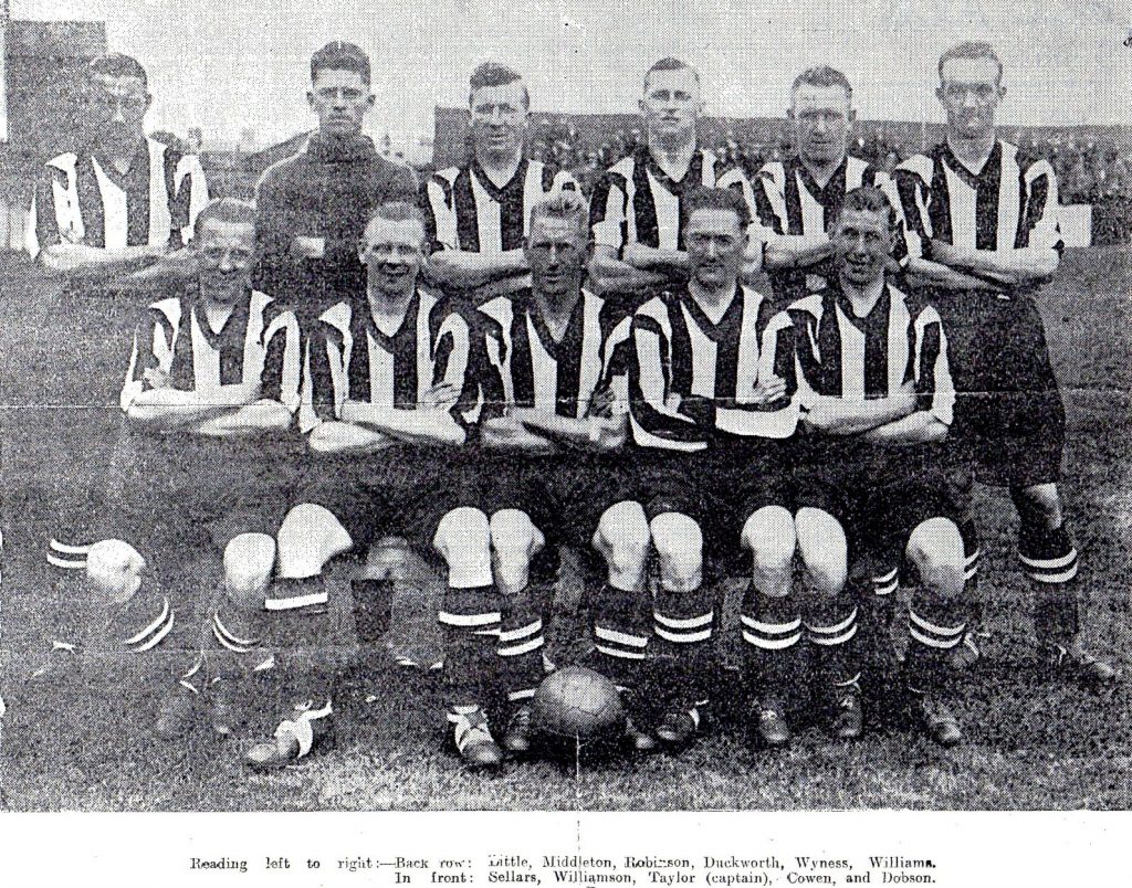 Team Photo - 27/08/1932 v Barrow