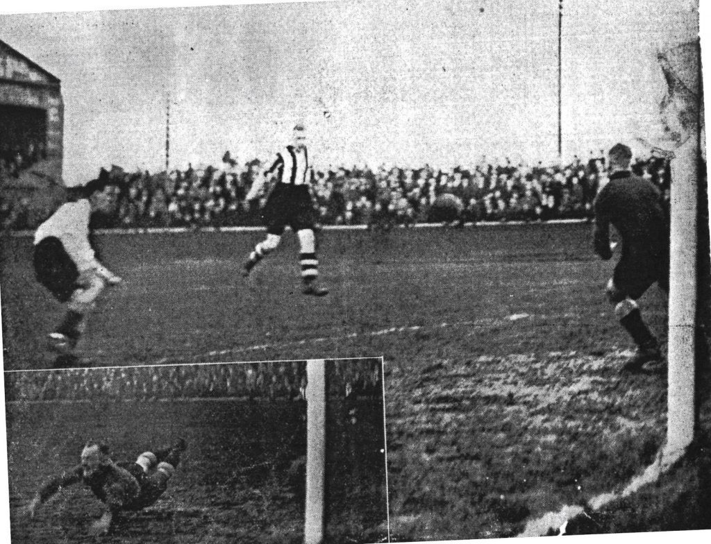 Kitchen scores with a header.